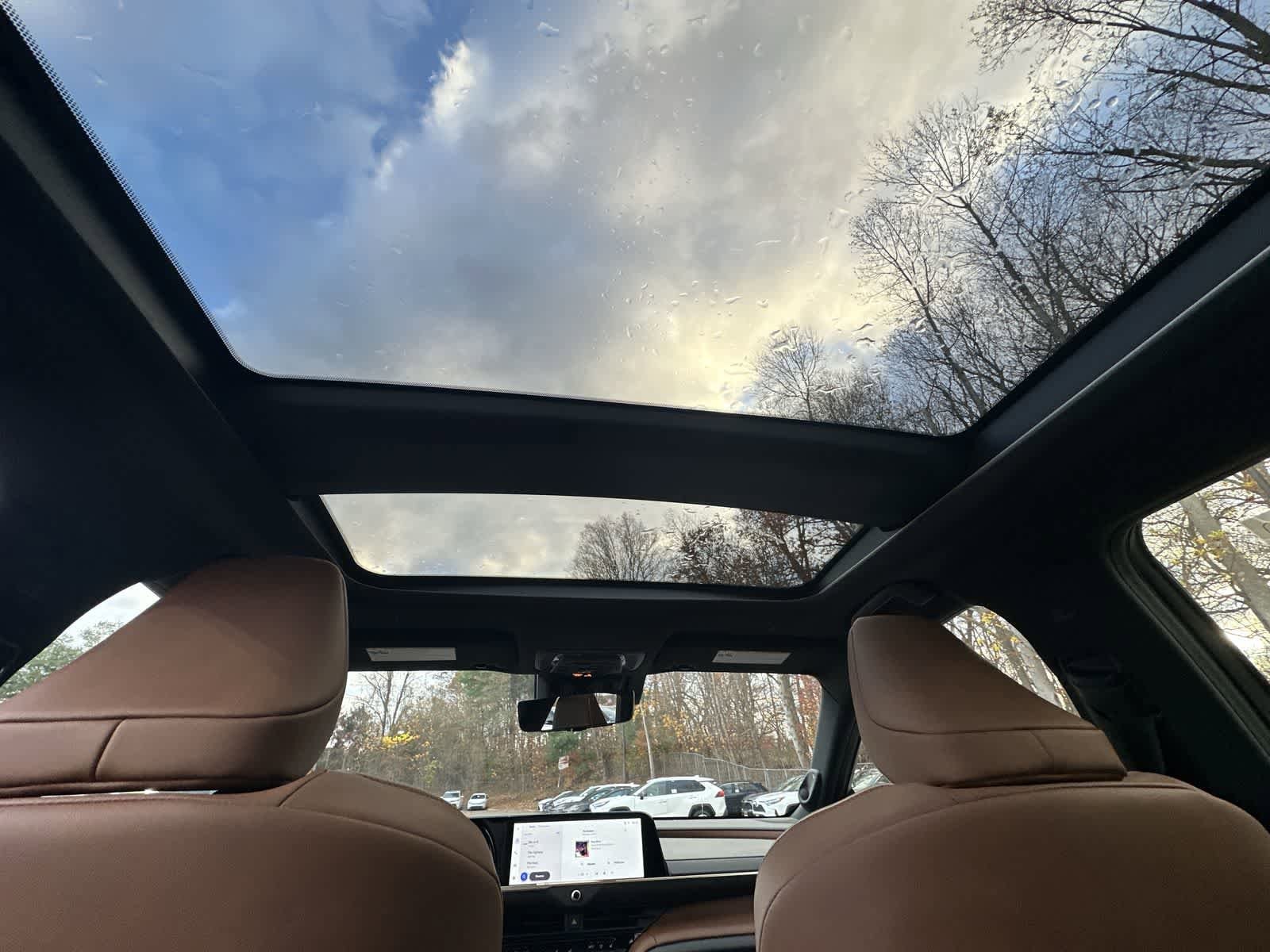 Thumbnail: 2025 Toyota Crown Signia - 30