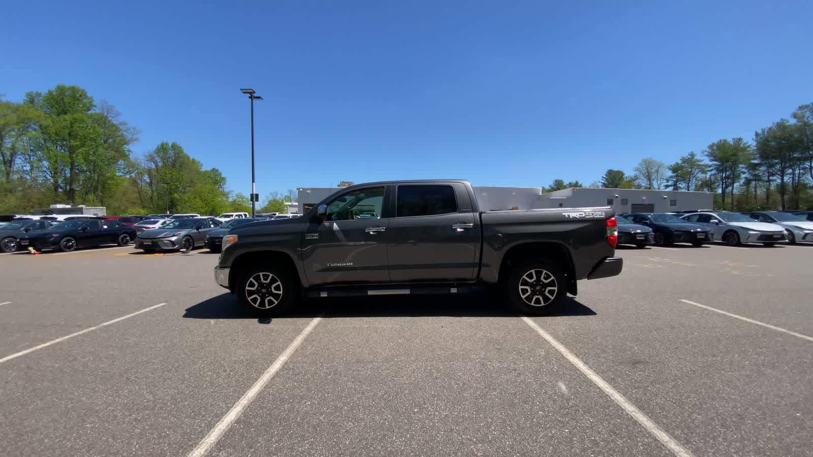 Thumbnail: 2017 Toyota Tundra - 5