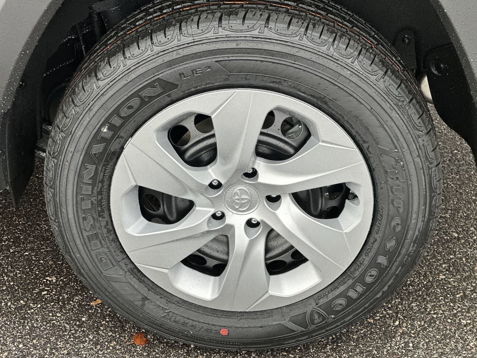 Thumbnail: 2025 Toyota RAV4 - 17