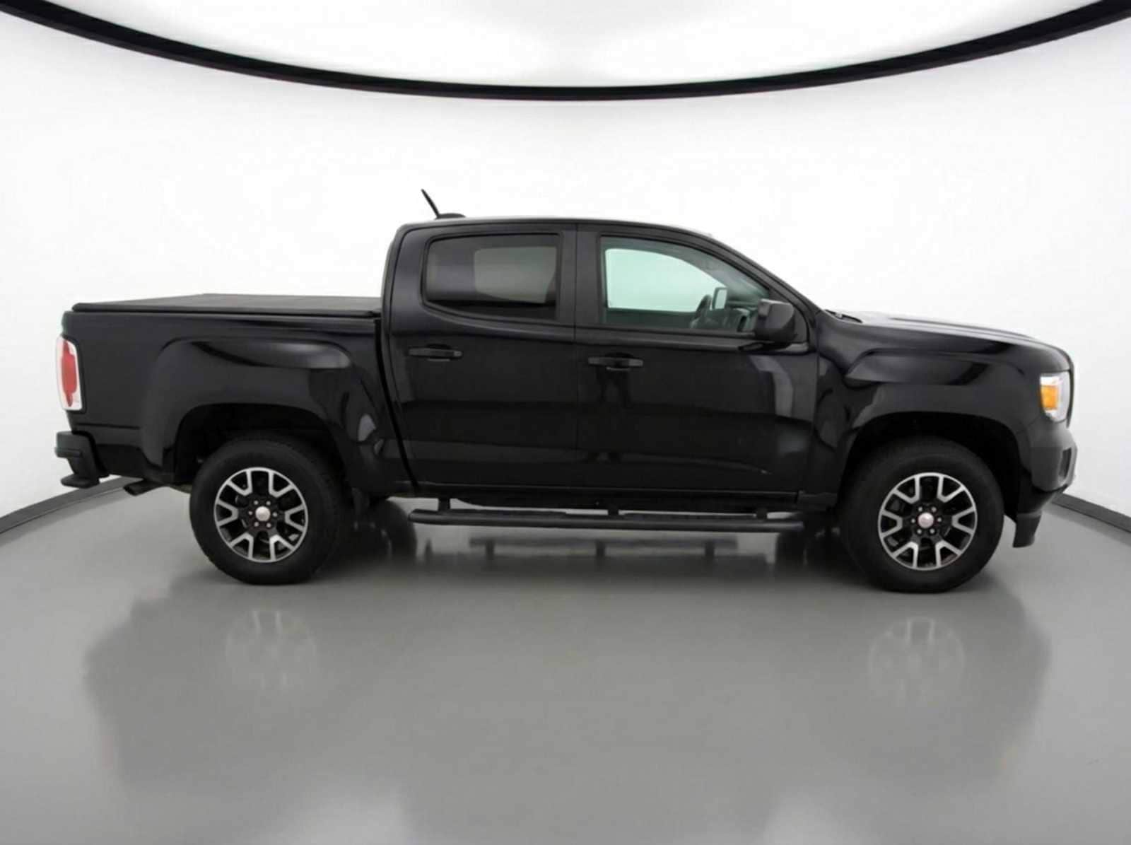Thumbnail: 2017 GMC Canyon - 5