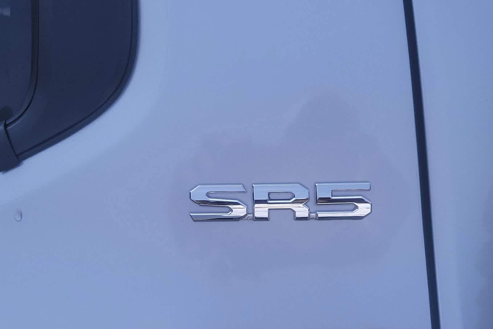 2025 Toyota Tacoma SR5 14