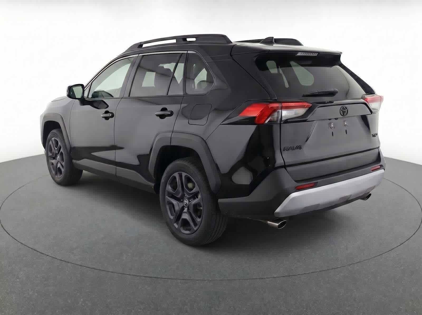 Thumbnail: 2024 Toyota RAV4 - 4