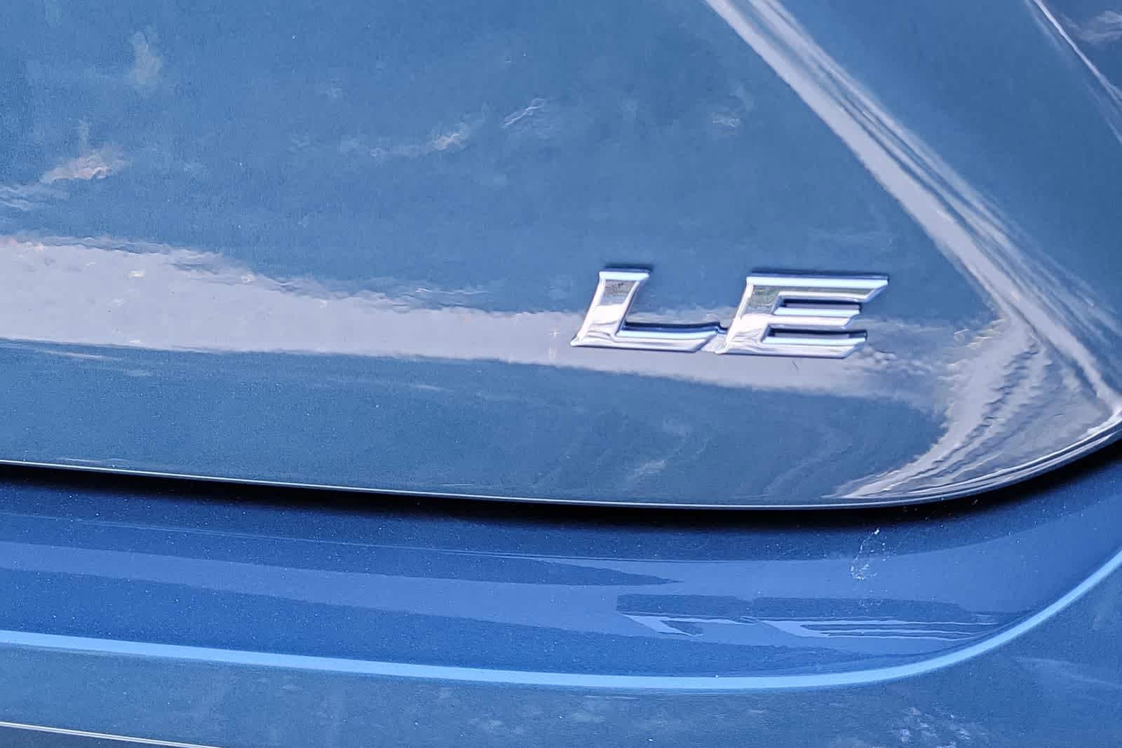 Thumbnail: 2025 Toyota Camry - 21