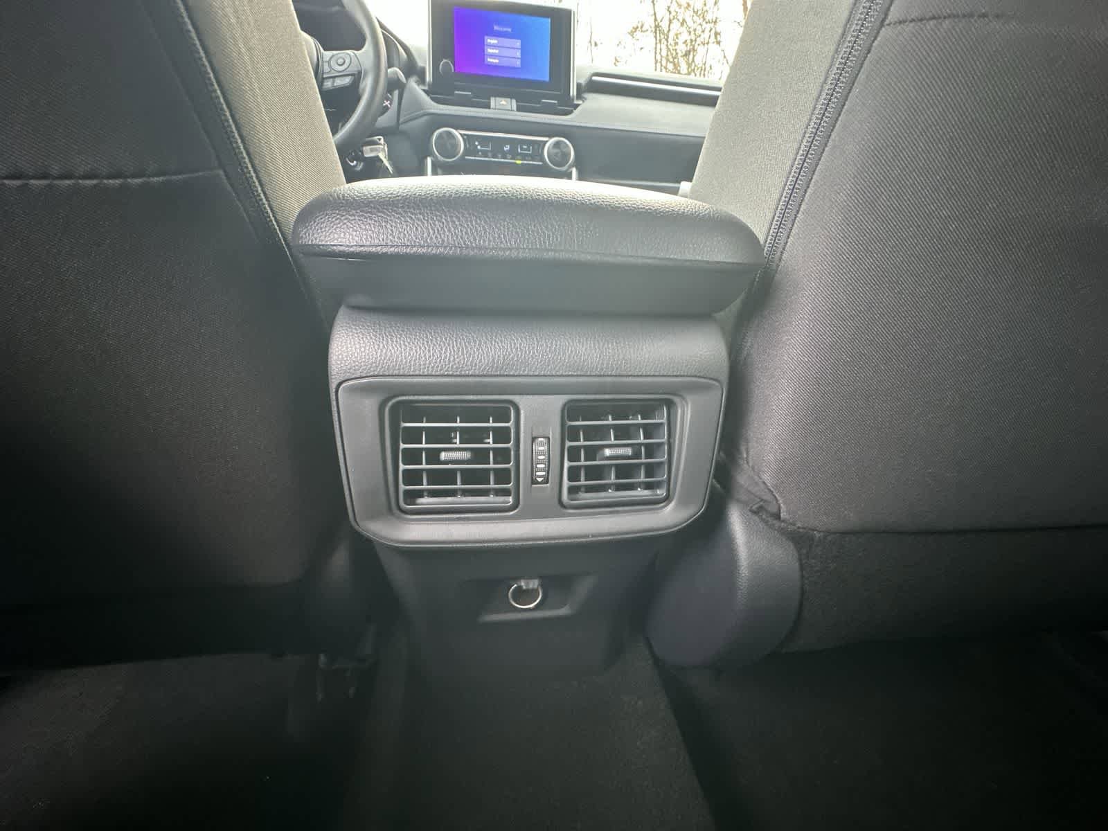 Thumbnail: 2025 Toyota RAV4 - 33