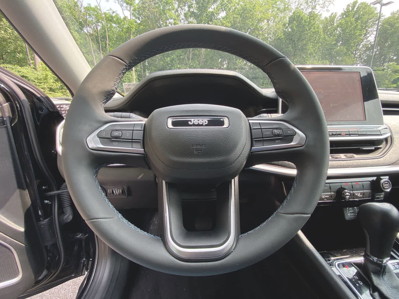 Thumbnail: 2022 Jeep Compass - 25