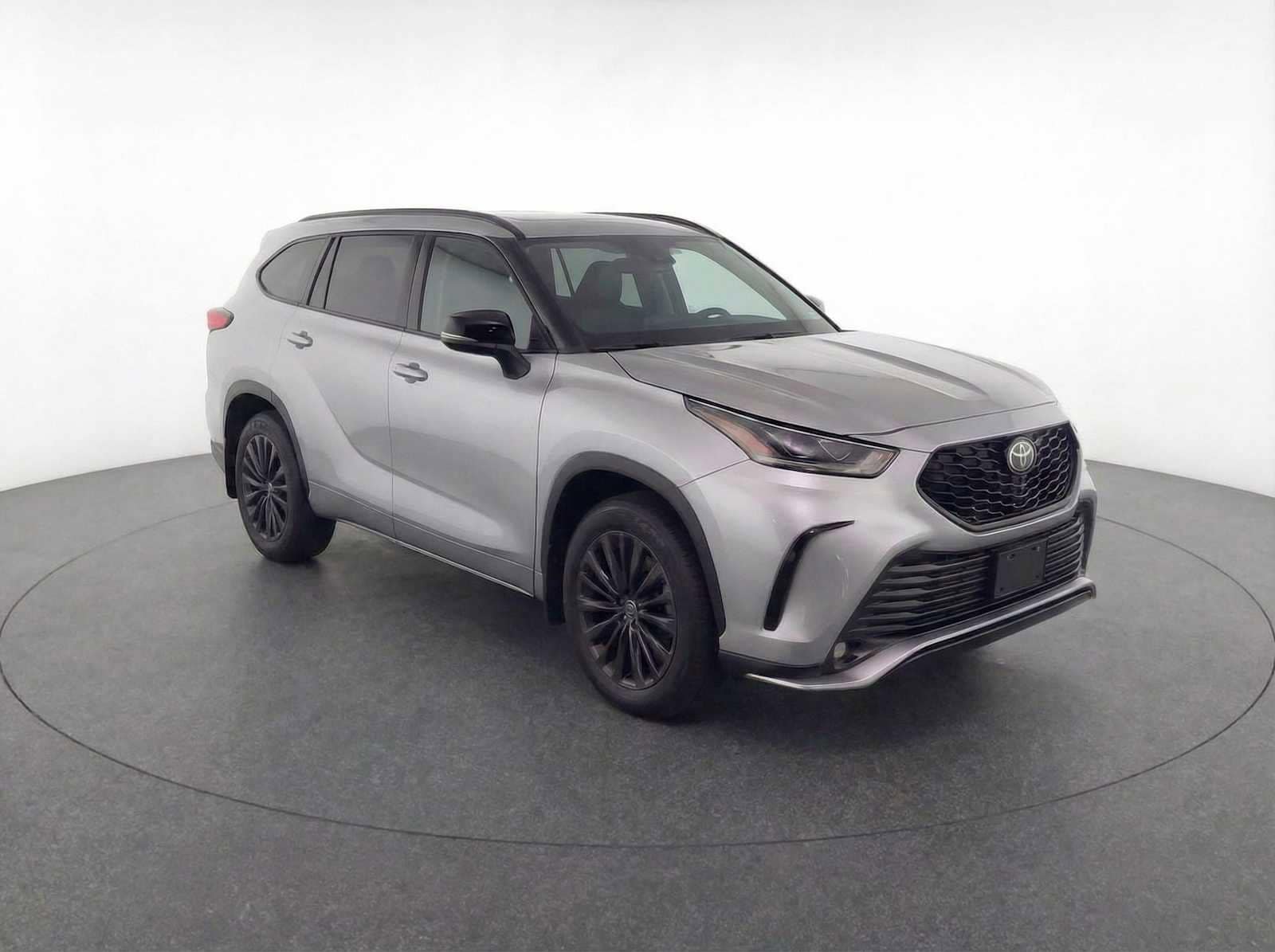 Thumbnail: 2025 Toyota Highlander - 3