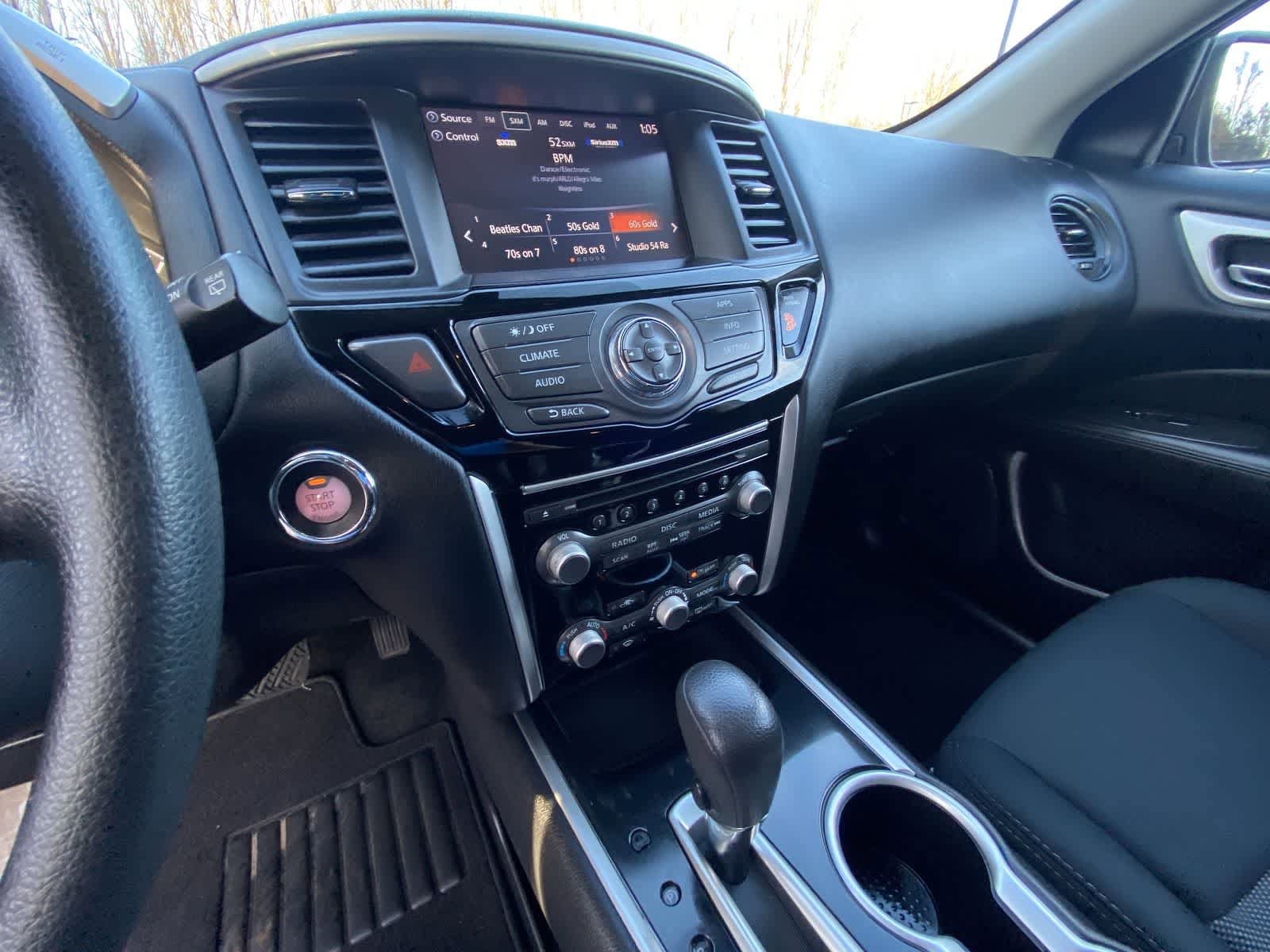 Thumbnail: 2018 Nissan Pathfinder - 24