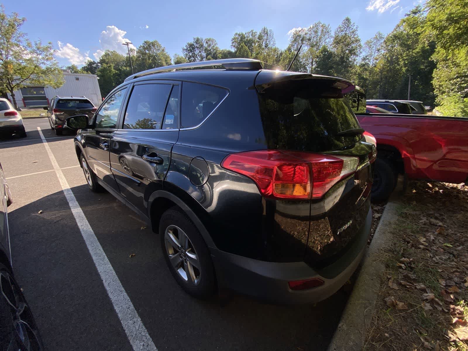 Thumbnail: 2015 Toyota RAV4 - 10