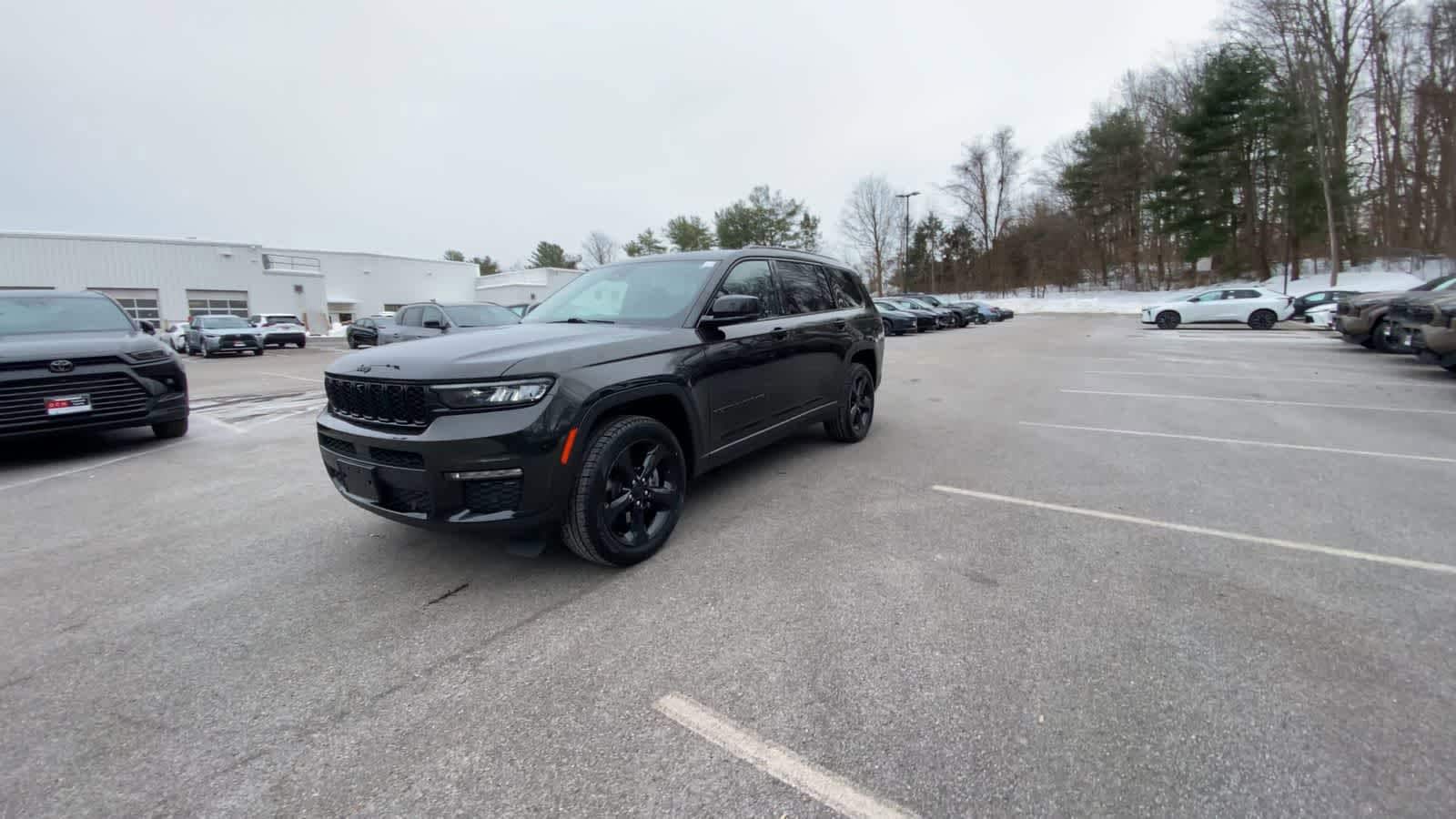 Thumbnail: 2022 Jeep Grand Cherokee - 7