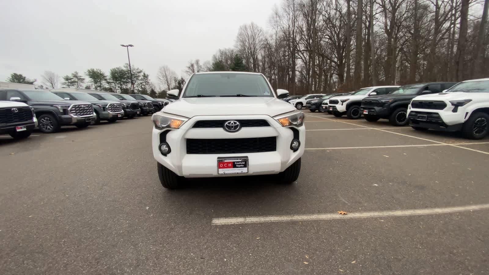 Thumbnail: 2016 Toyota 4Runner - 8