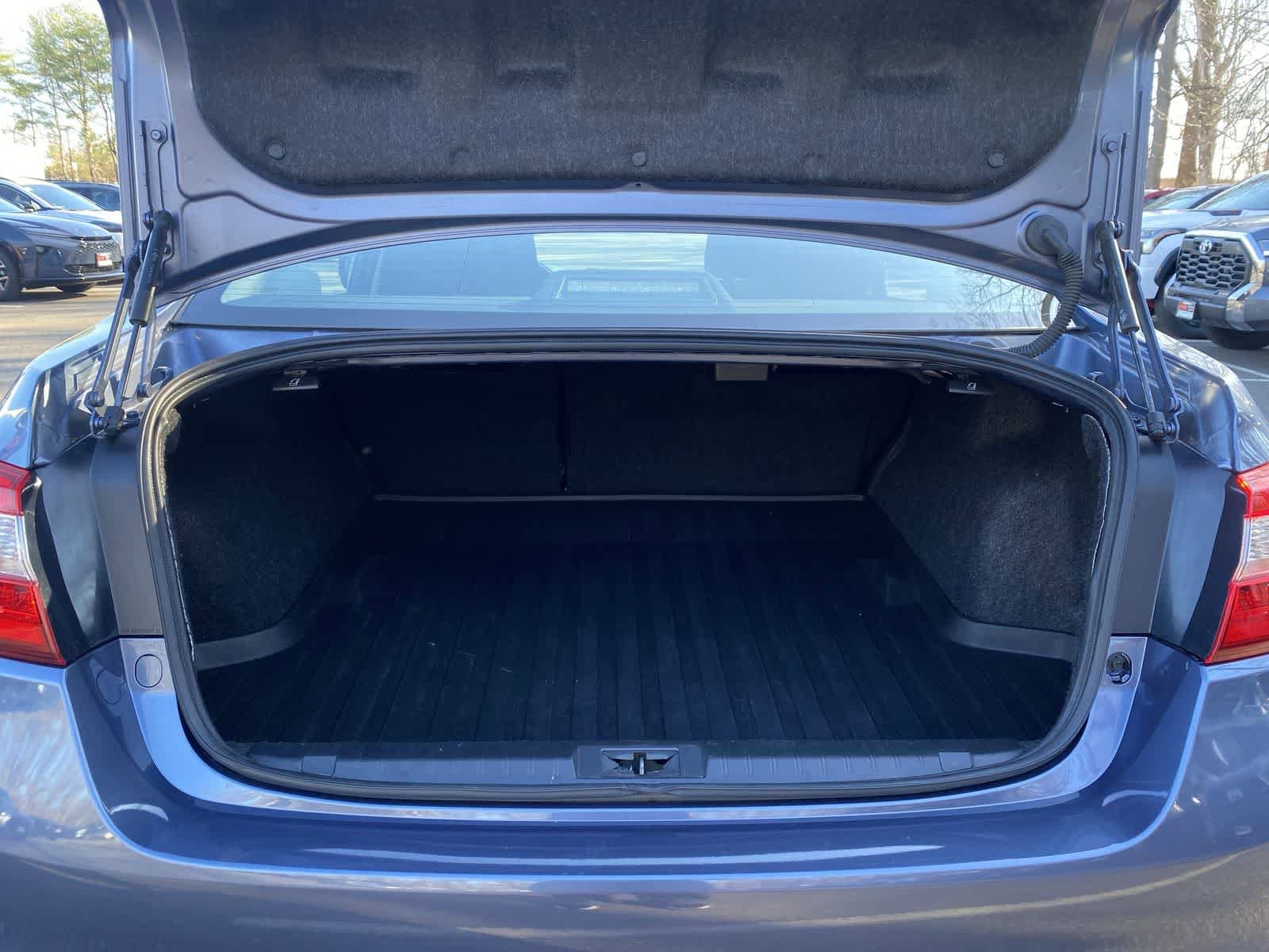 Thumbnail: 2017 Subaru Legacy - 10