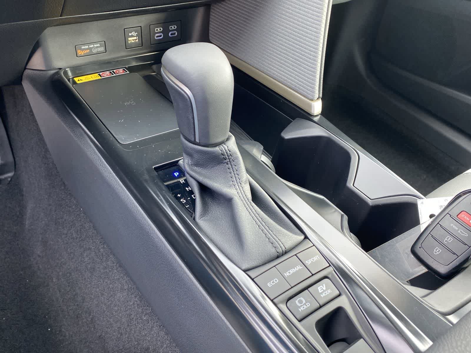 Thumbnail: 2025 Toyota Camry - 34