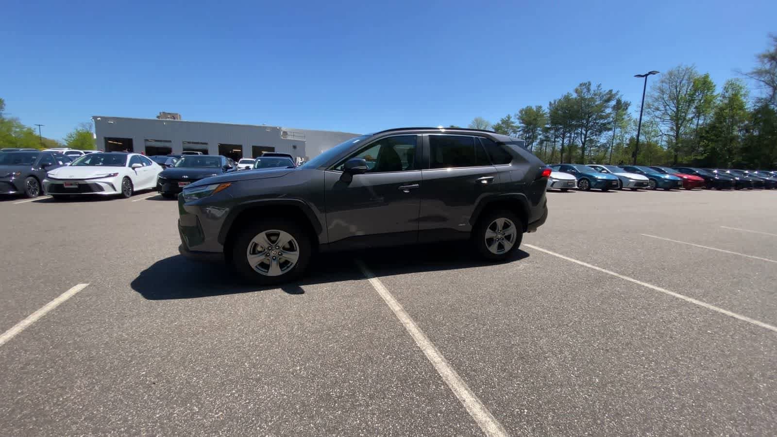 Thumbnail: 2024 Toyota RAV4 - 6