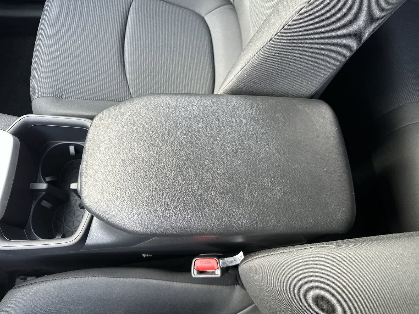 Thumbnail: 2025 Toyota RAV4 - 25