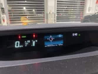 Thumbnail: 2015 Toyota Prius v - 23