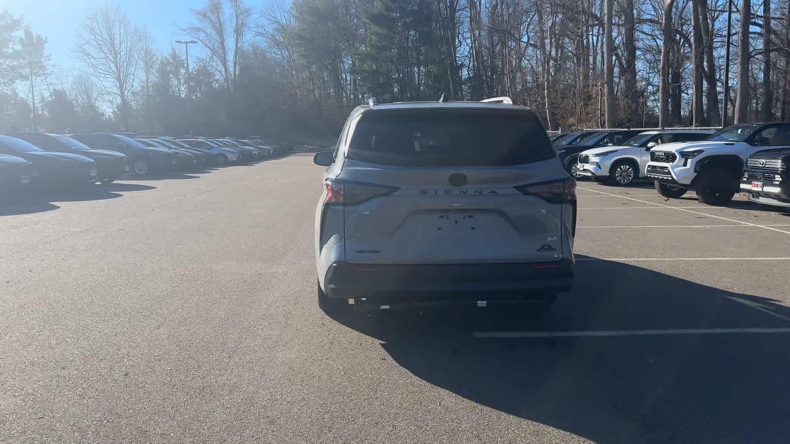 Thumbnail: 2026 Toyota Sienna - 7