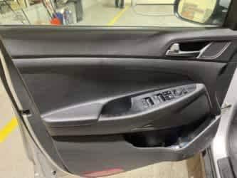 Thumbnail: 2017 Hyundai Tucson - 17