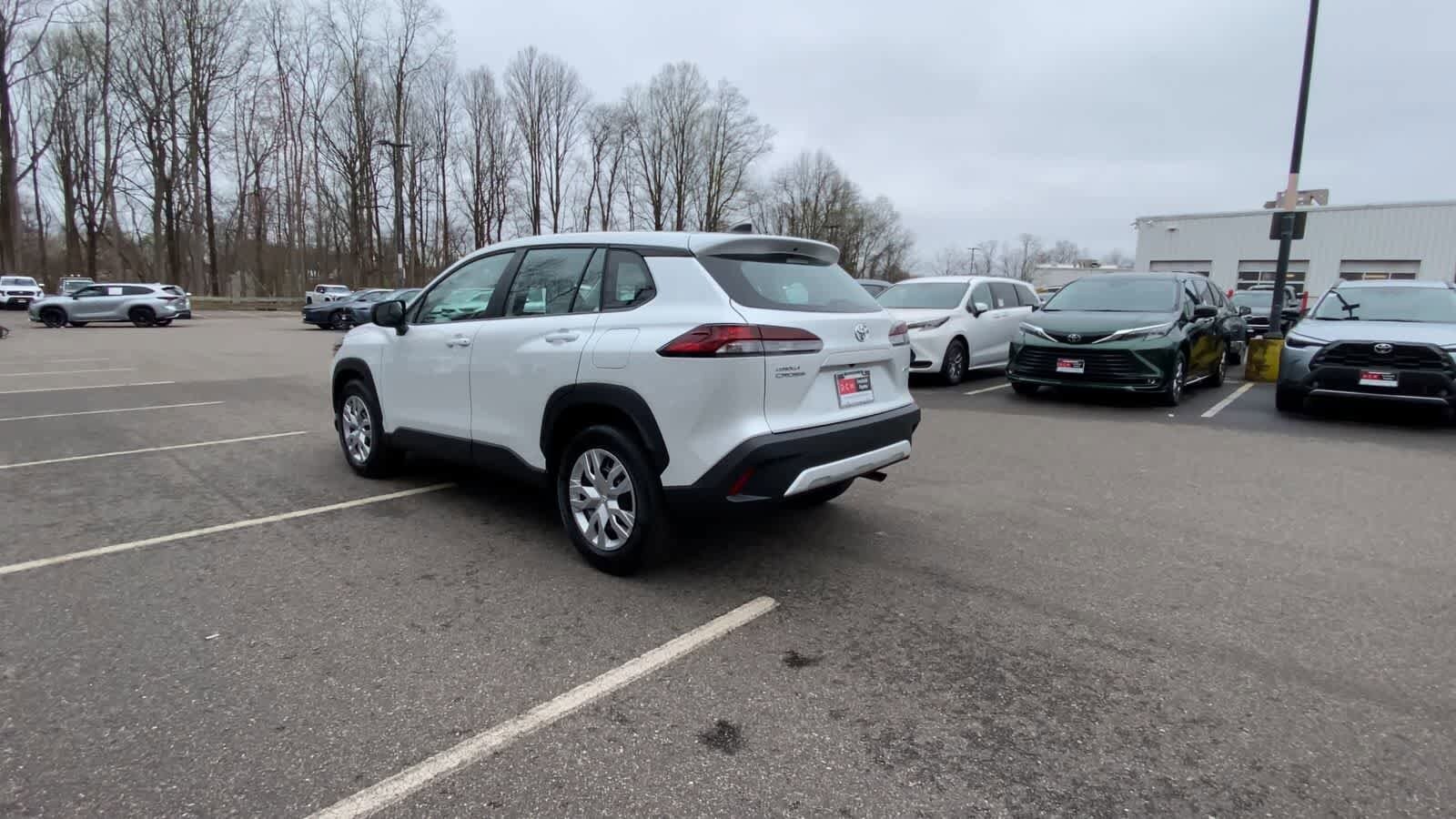 Thumbnail: 2026 Toyota Corolla Cross - 9