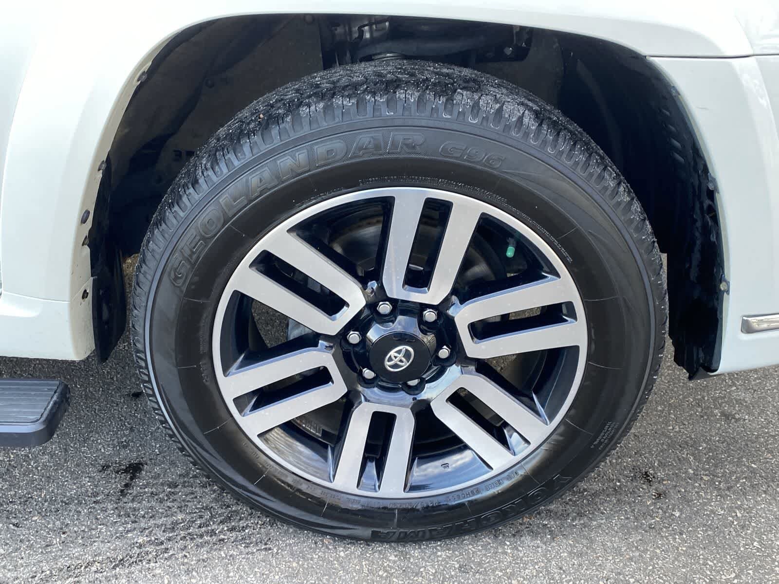 Thumbnail: 2022 Toyota 4Runner - 19