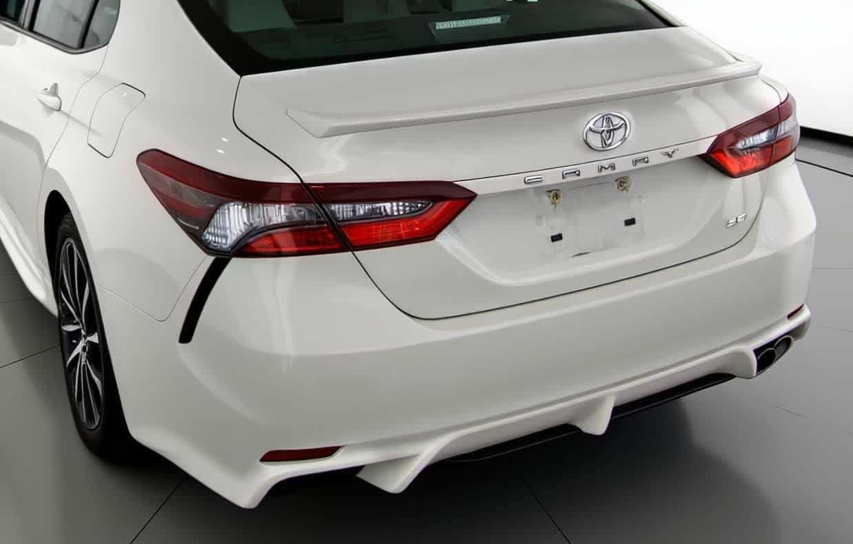 Thumbnail: 2023 Toyota Camry - 9