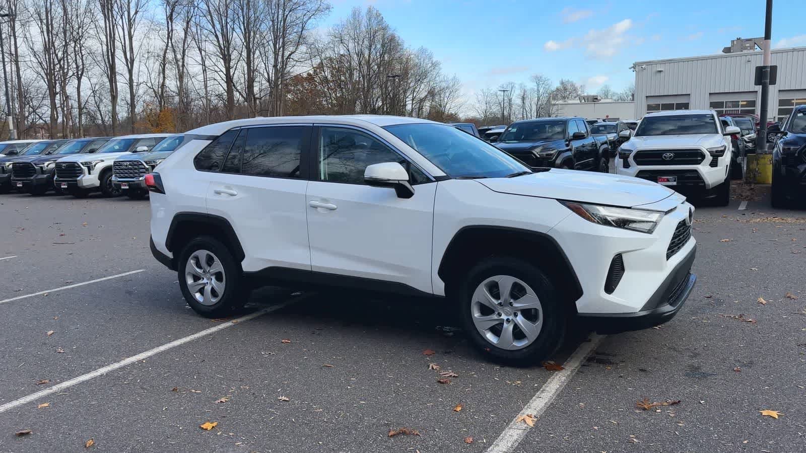 Thumbnail: 2025 Toyota RAV4 - 2