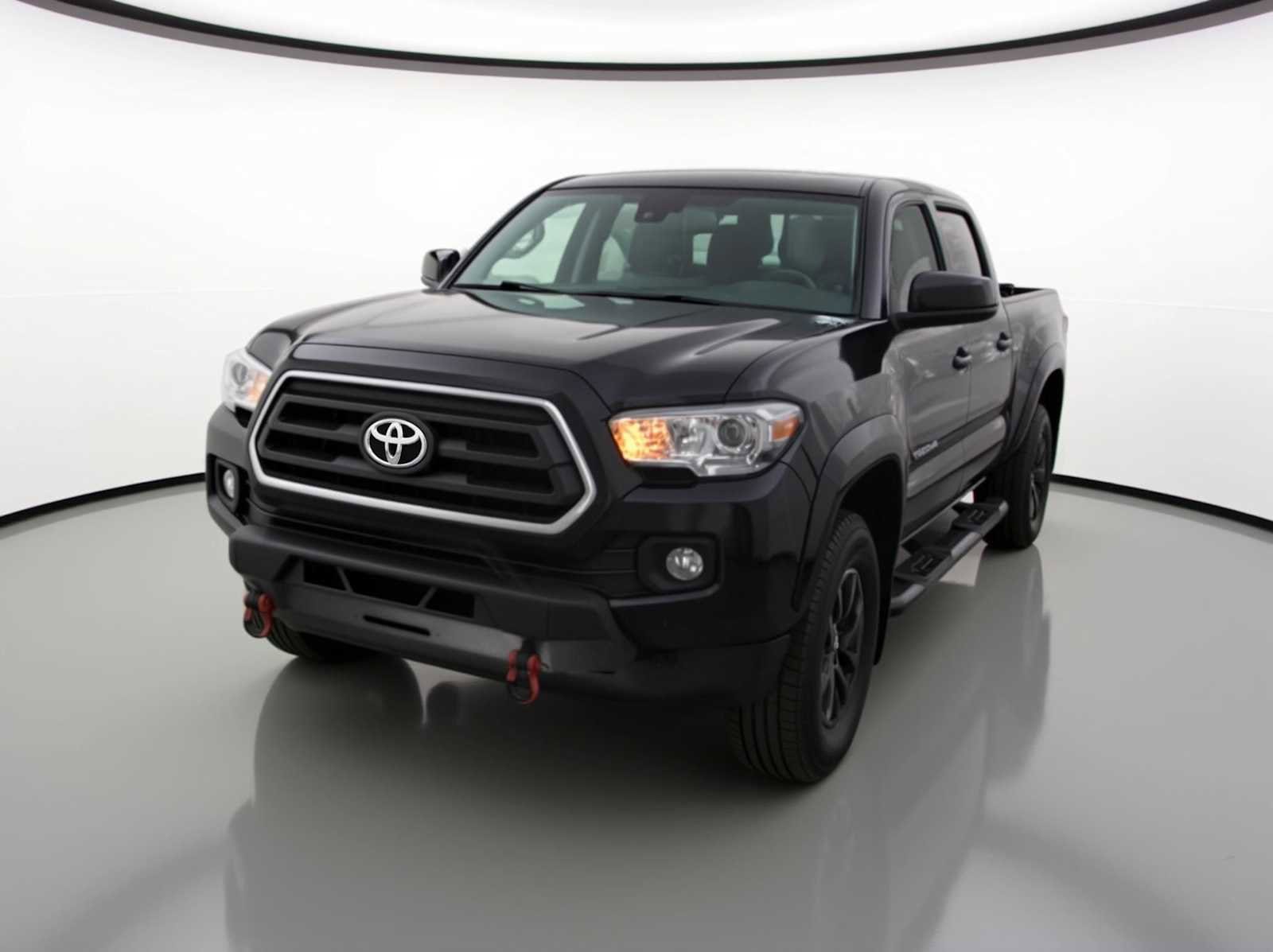 2021 Toyota Tacoma SR5's photo
