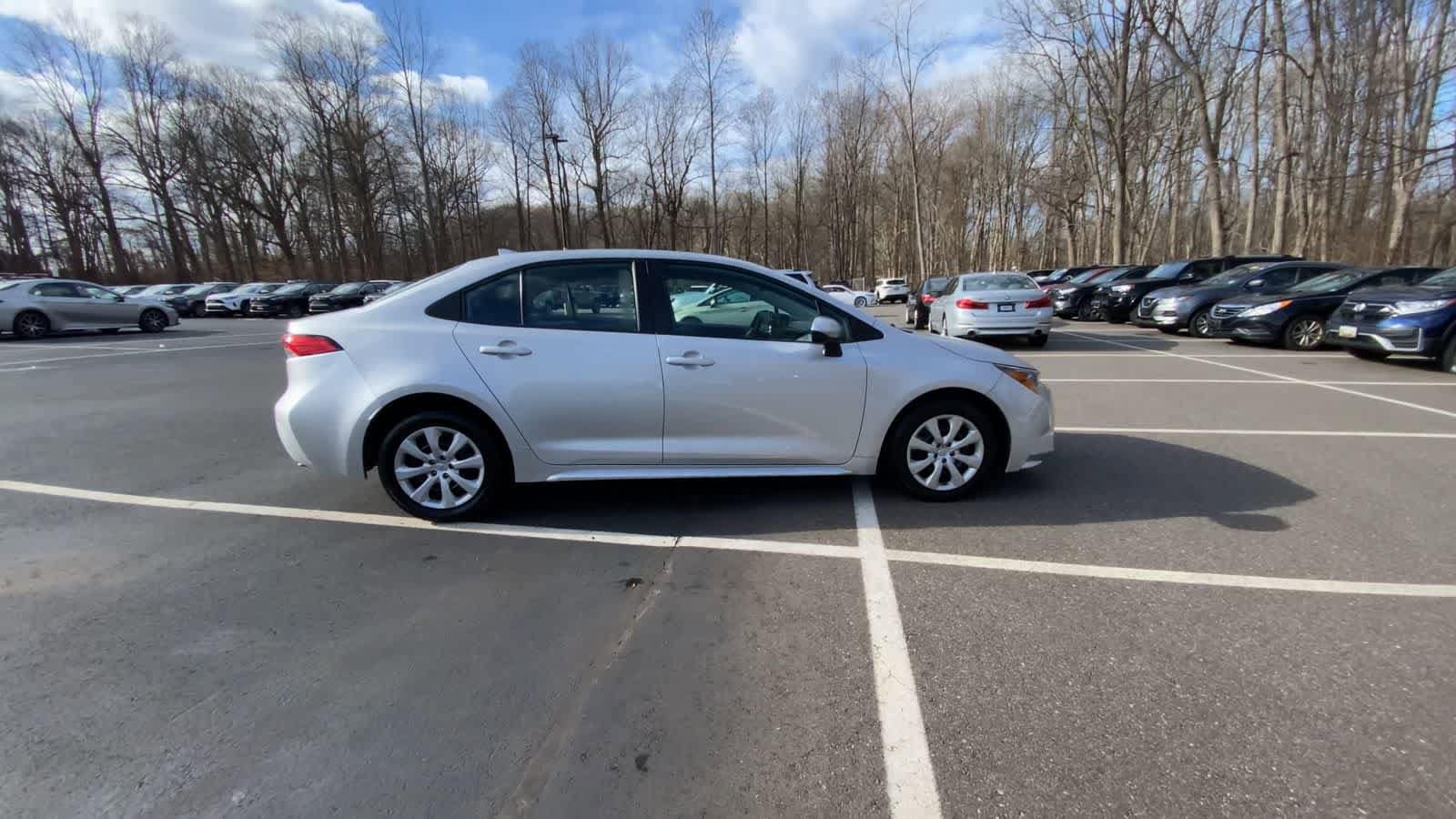 Thumbnail: 2023 Toyota Corolla - 10