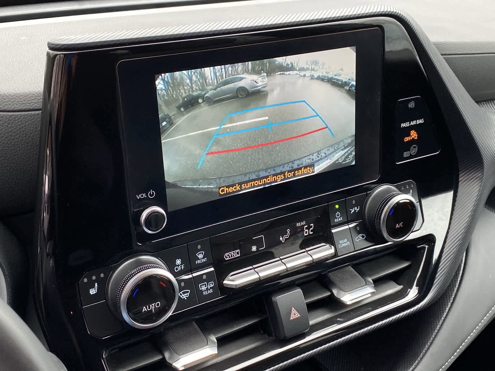 Thumbnail: 2025 Toyota Highlander - 41