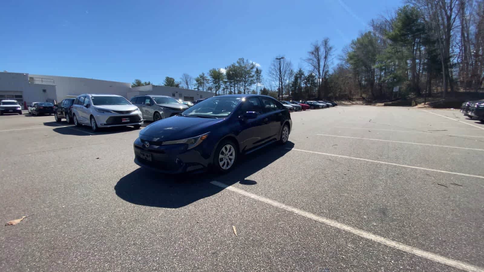 Thumbnail: 2025 Toyota Corolla - 9