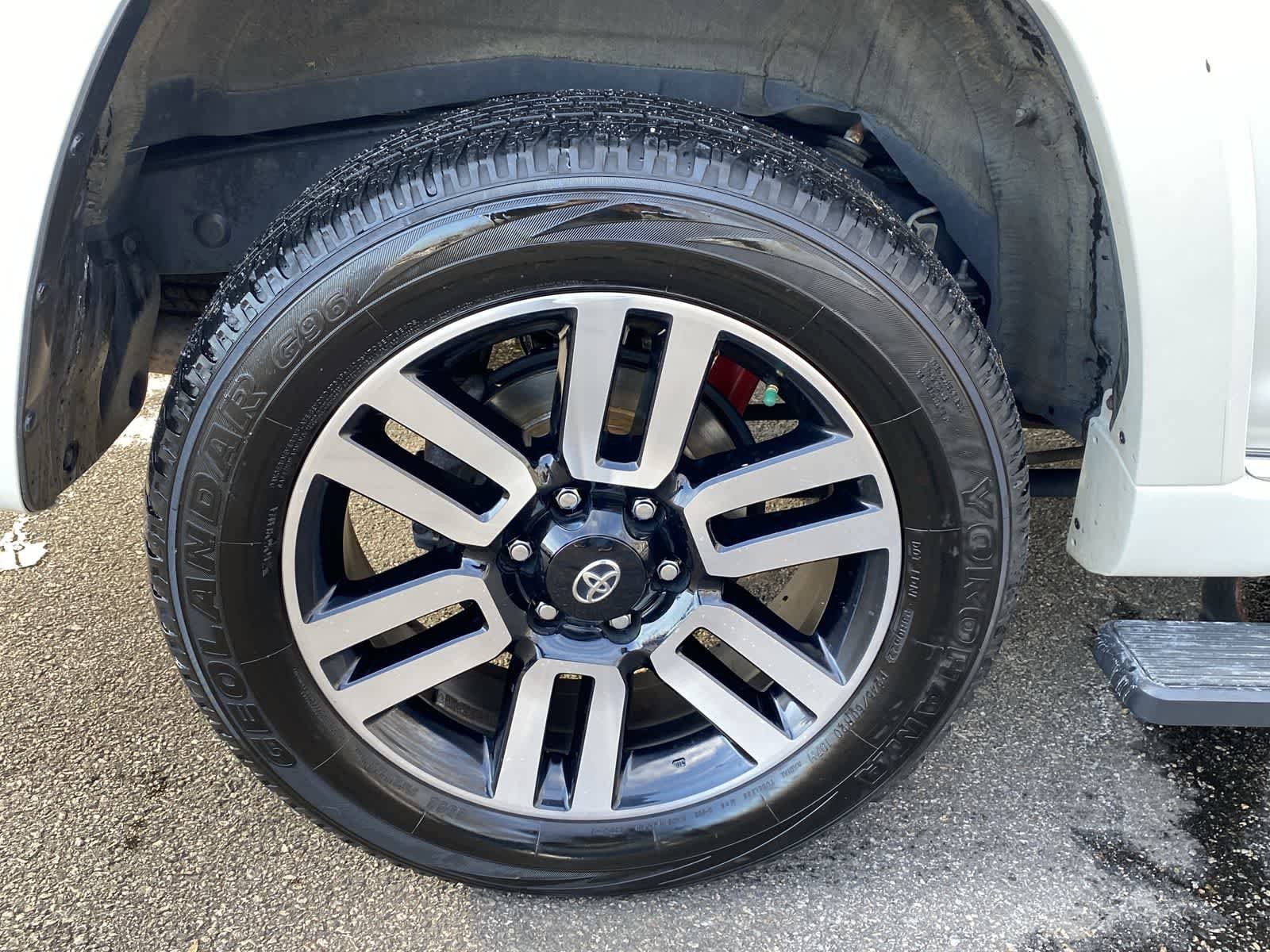 Thumbnail: 2022 Toyota 4Runner - 18