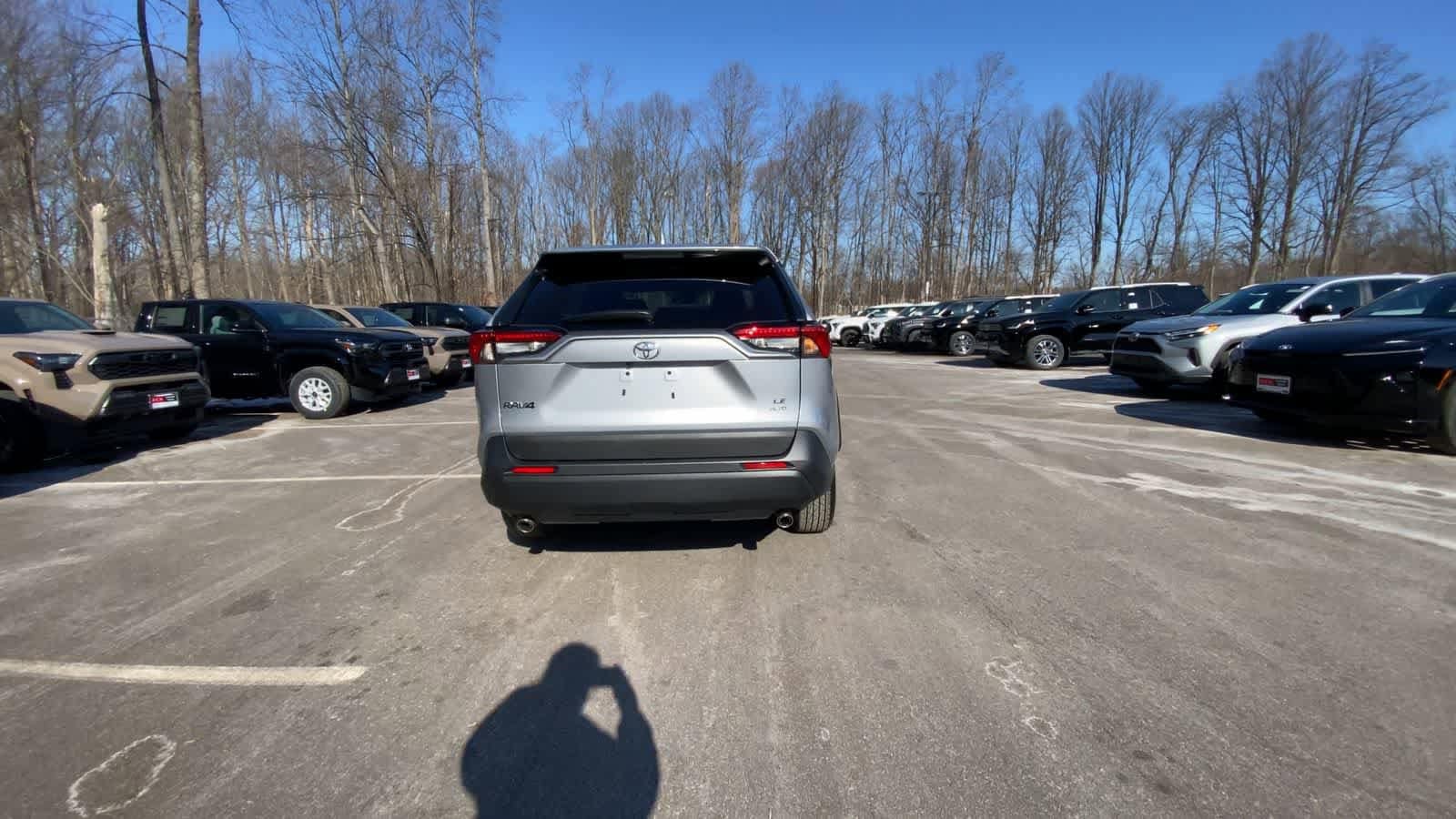 Thumbnail: 2025 Toyota RAV4 - 12