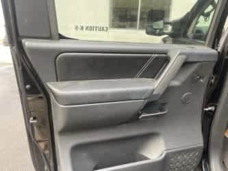 Thumbnail: 2014 Nissan Titan - 10