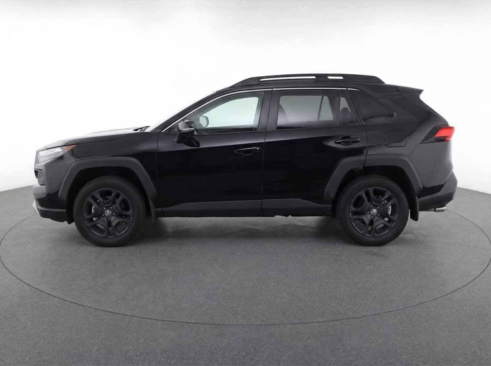 Thumbnail: 2024 Toyota RAV4 - 6