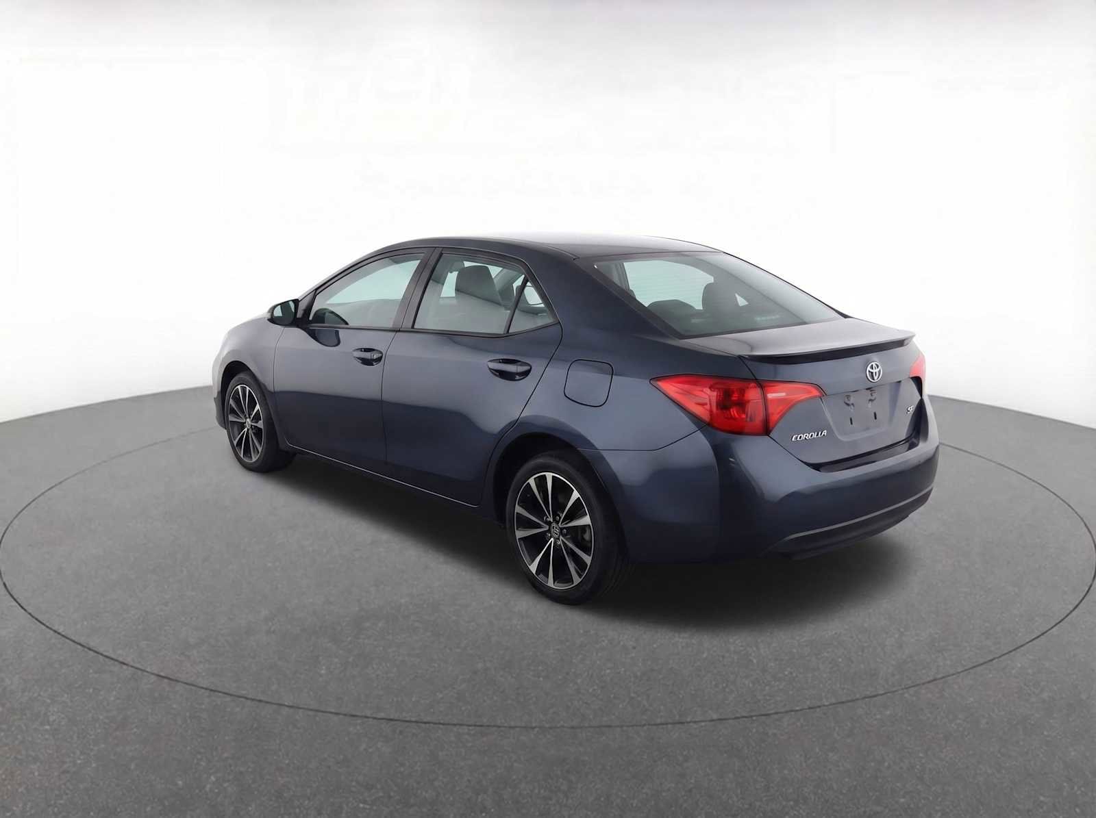 Thumbnail: 2017 Toyota Corolla - 4