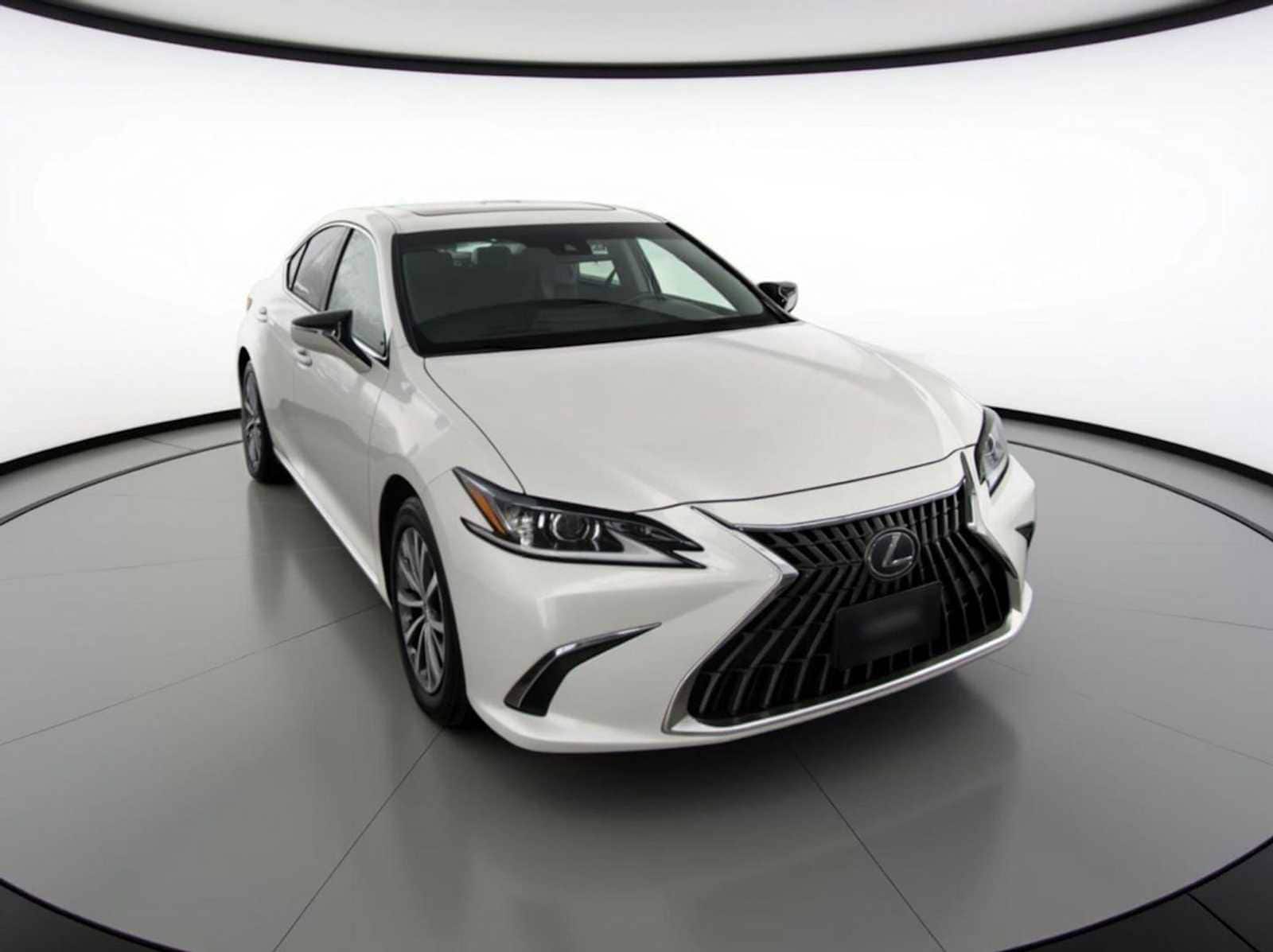 Thumbnail: 2022 Lexus ES - 3