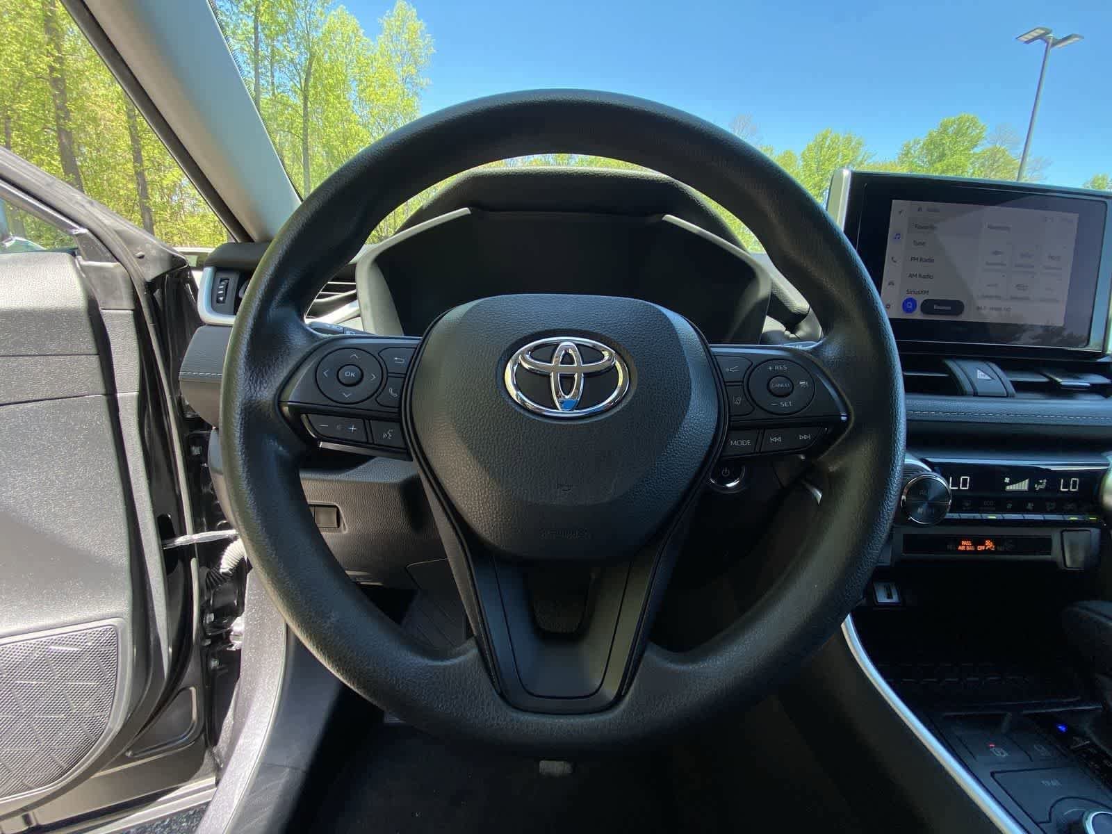 Thumbnail: 2024 Toyota RAV4 - 44