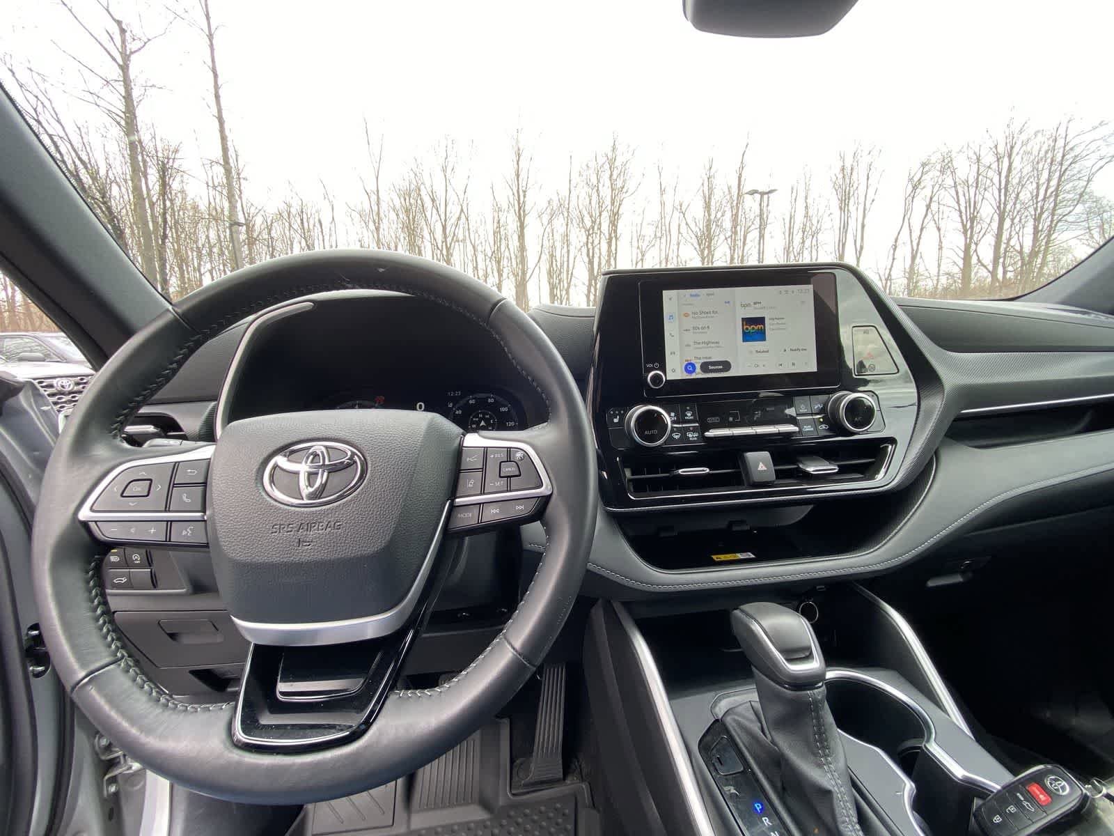 Thumbnail: 2025 Toyota Highlander - 19