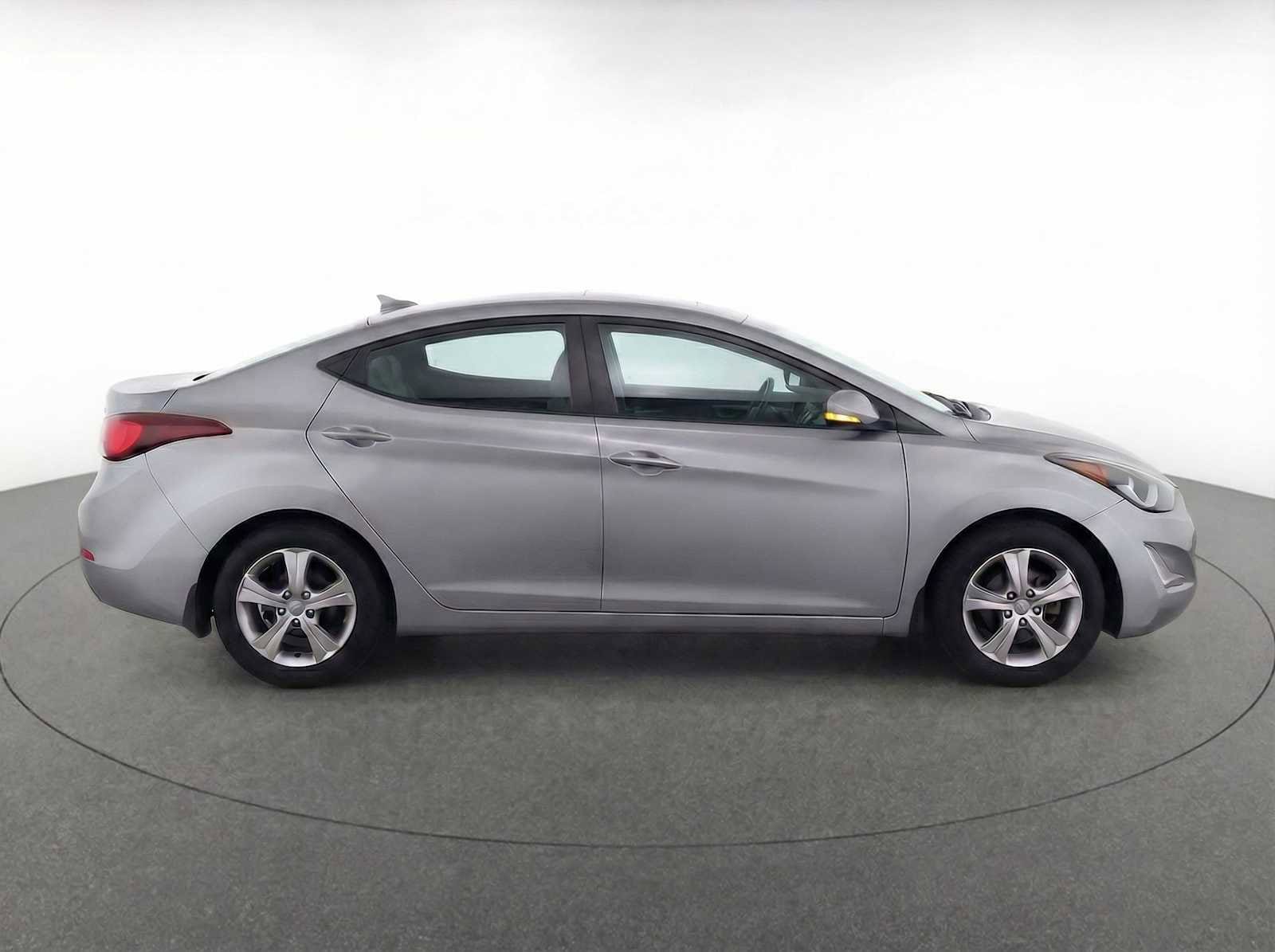 Thumbnail: 2016 Hyundai Elantra - 5