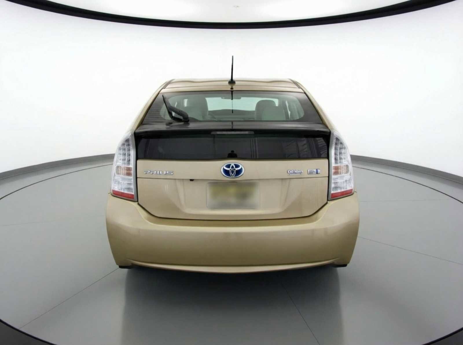 Thumbnail: 2011 Toyota Prius - 4