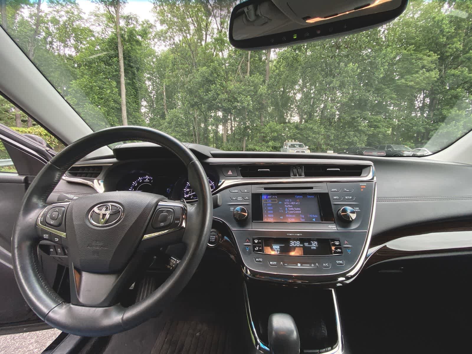 2014 Toyota Avalon Touring 19