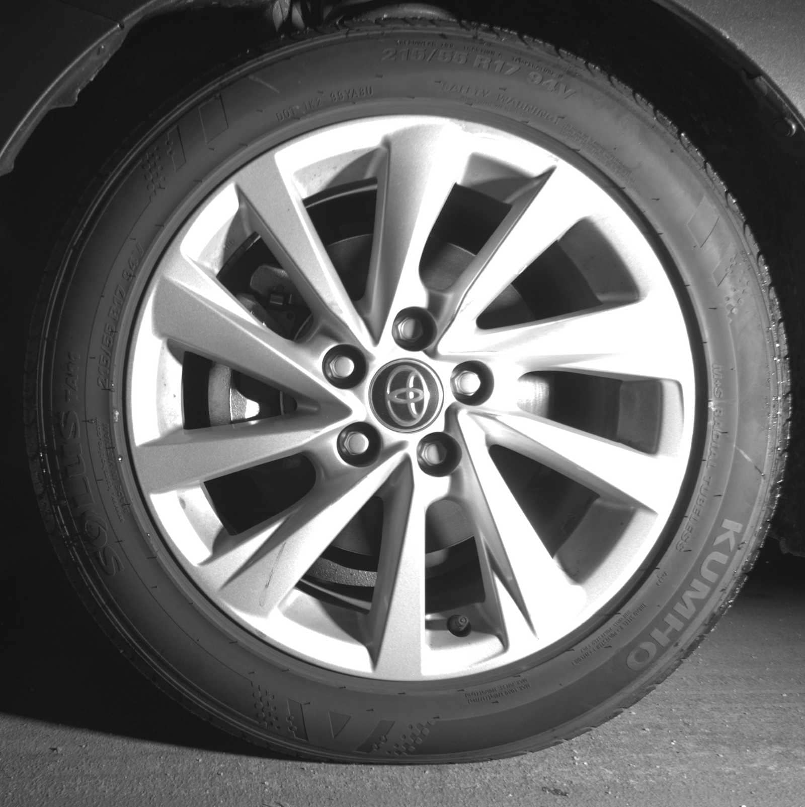 Thumbnail: 2024 Toyota Camry - 9