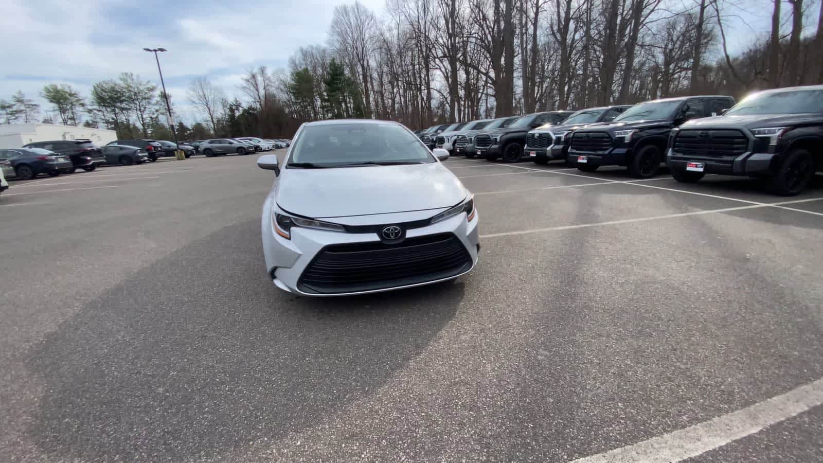 Thumbnail: 2025 Toyota Corolla - 3