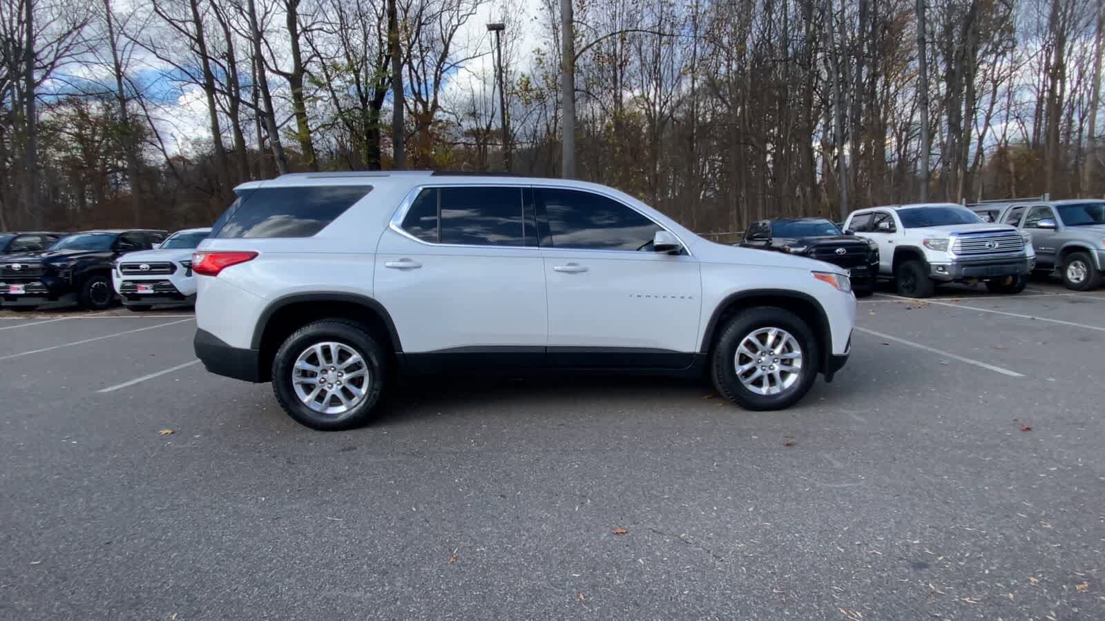 Thumbnail: 2018 Chevrolet Traverse - 15