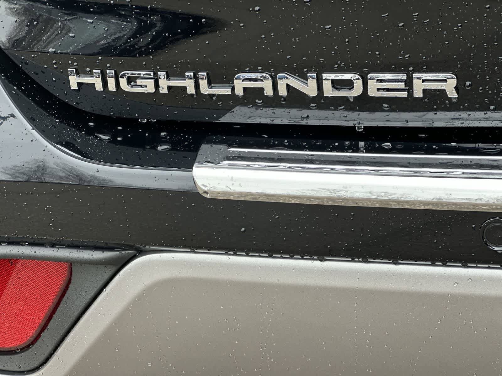 Thumbnail: 2026 Toyota Highlander - 17