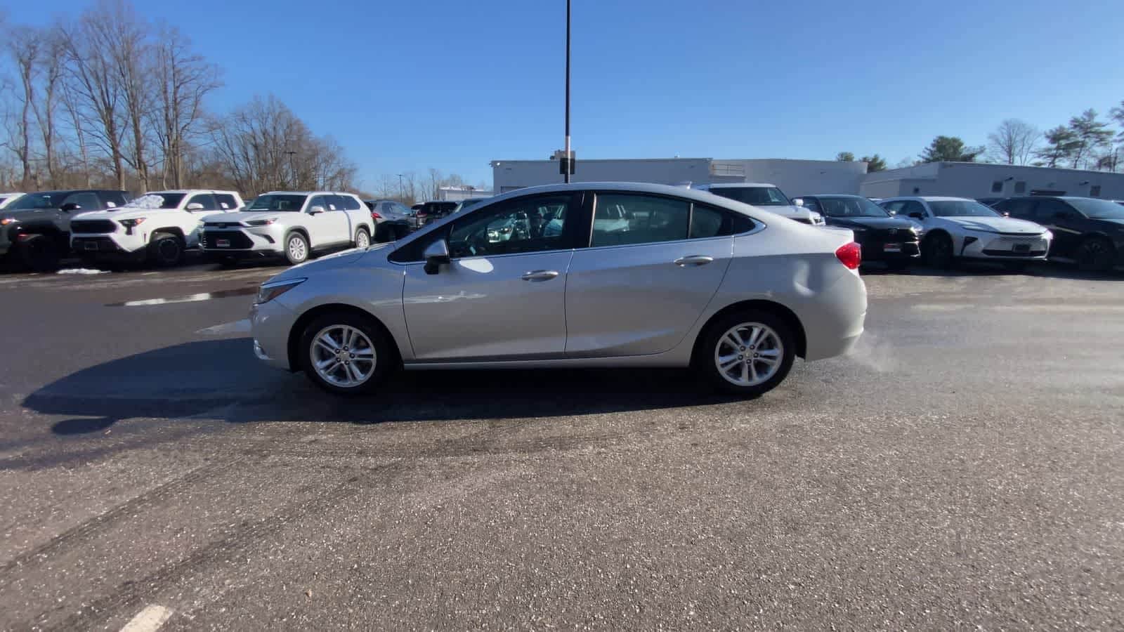 Thumbnail: 2016 Chevrolet Cruze - 12