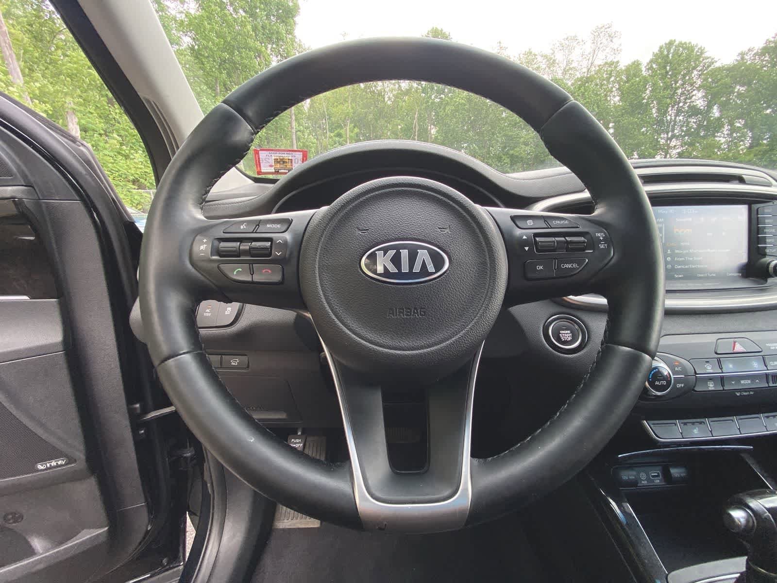 Thumbnail: 2016 Kia Sorento - 26