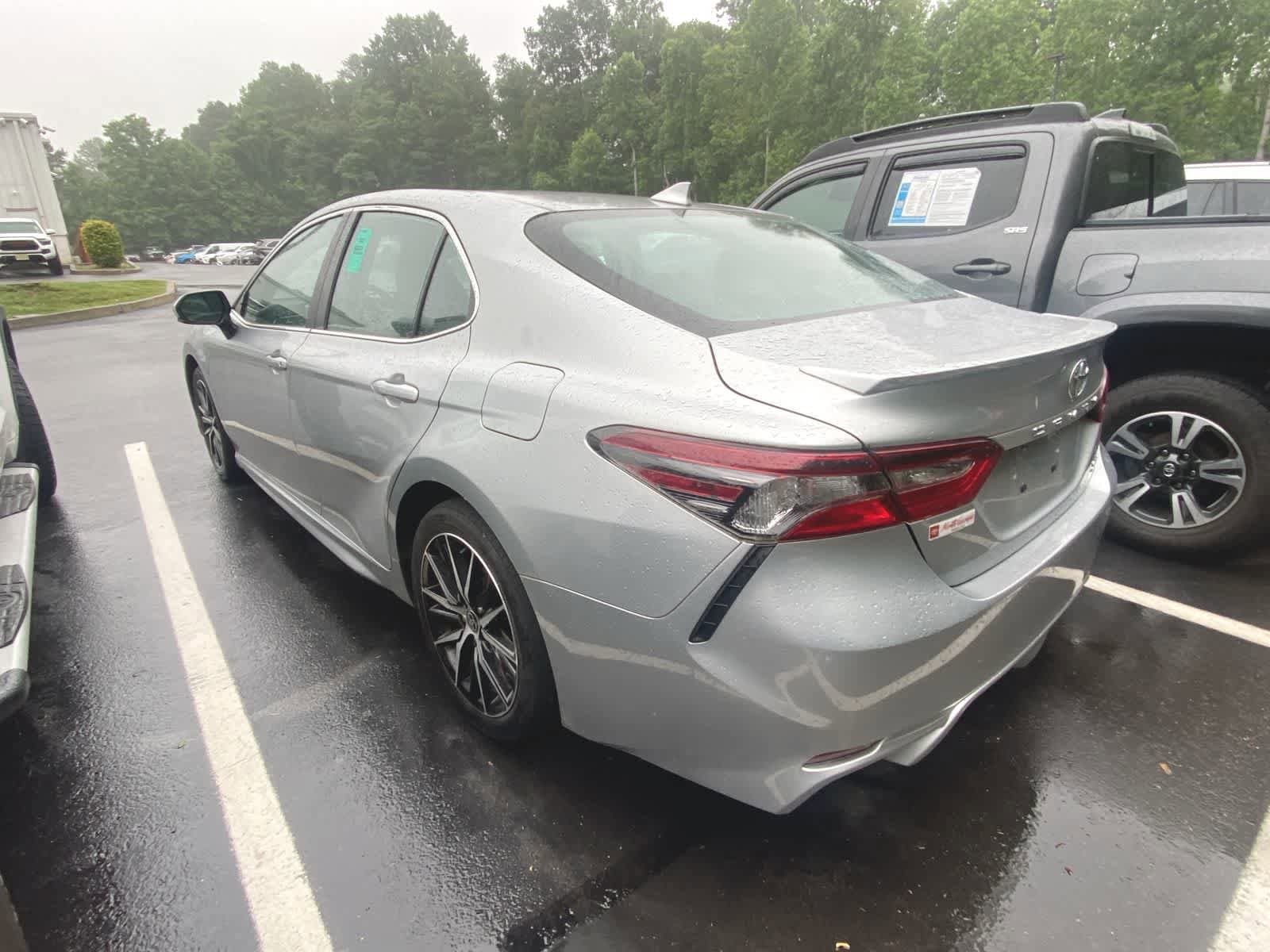 2022 Toyota Camry SE 8