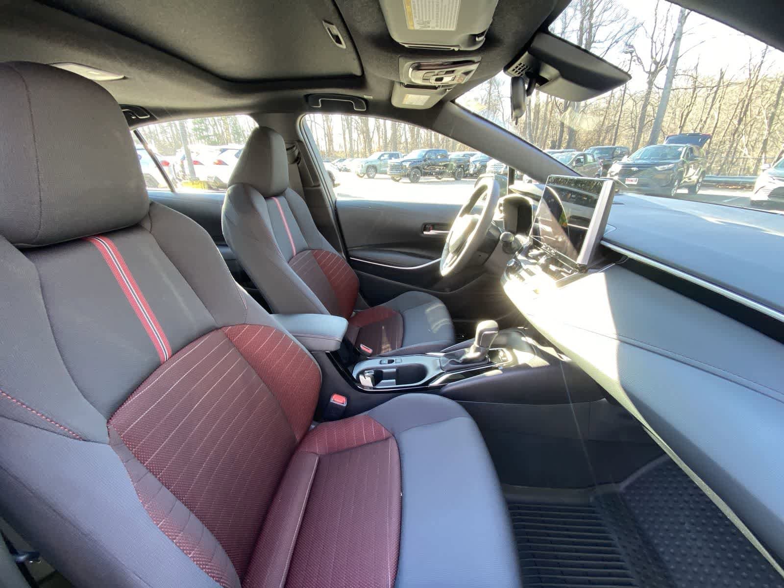 Thumbnail: 2025 Toyota Corolla - 28