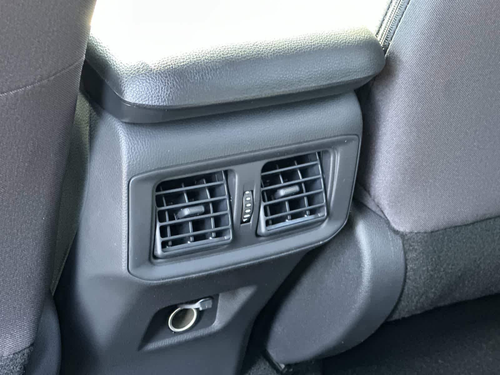 Thumbnail: 2025 Toyota RAV4 - 31