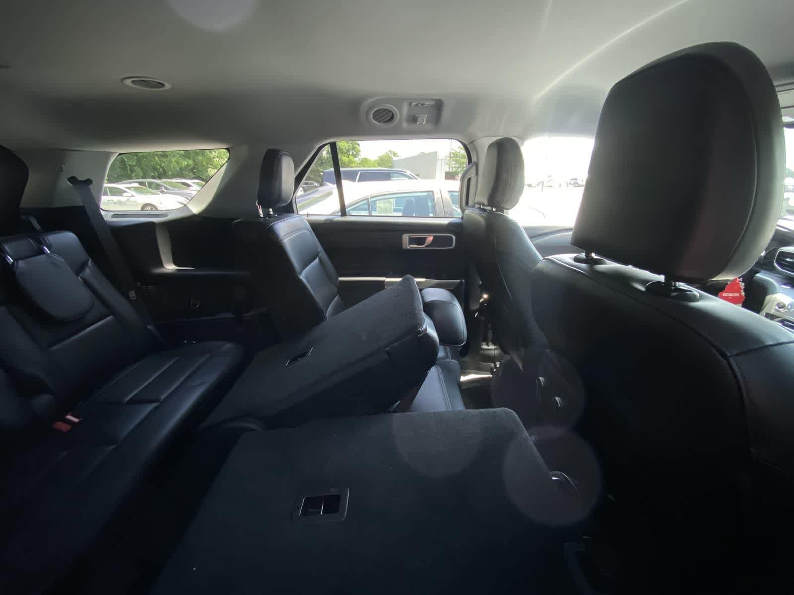 Thumbnail: 2021 Ford Explorer - 6